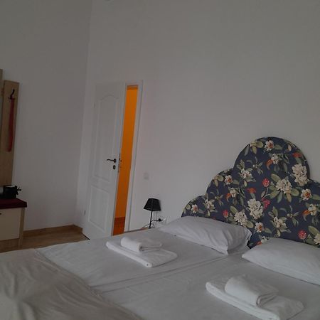 Elisabeth Home Piata Mare ซีบิว ภายนอก รูปภาพ