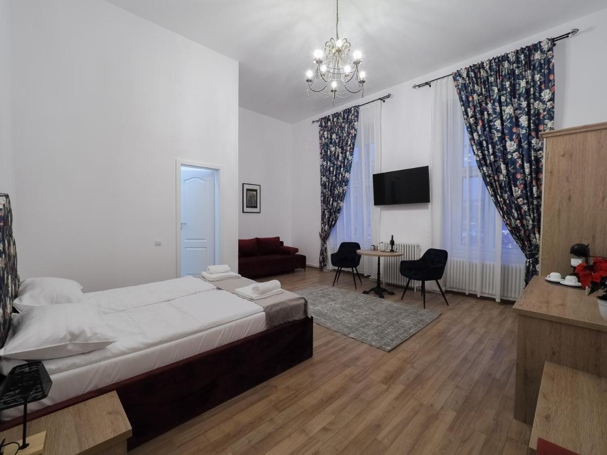 Elisabeth Home Piata Mare ซีบิว ภายนอก รูปภาพ