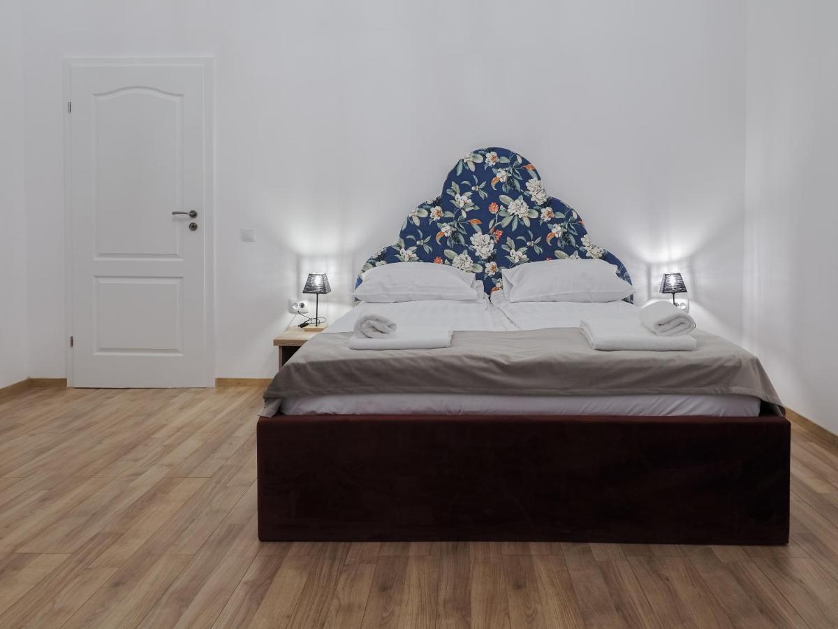 Elisabeth Home Piata Mare ซีบิว ภายนอก รูปภาพ