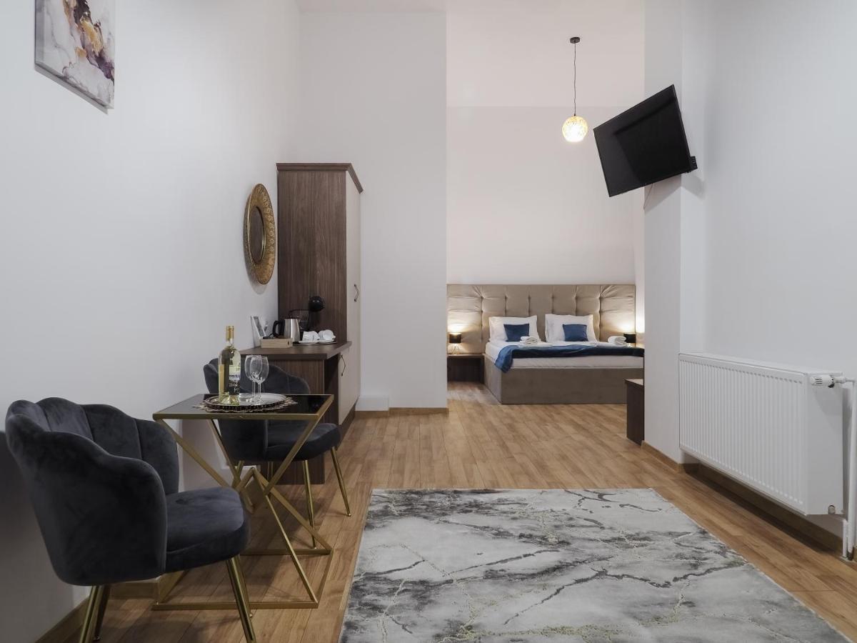 Elisabeth Home Piata Mare ซีบิว ภายนอก รูปภาพ